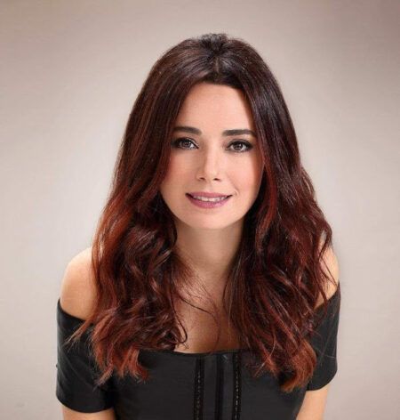 بطلة “البراعم الحمراء” تنجو من حادث سير مروّع برفقة طفلَيها