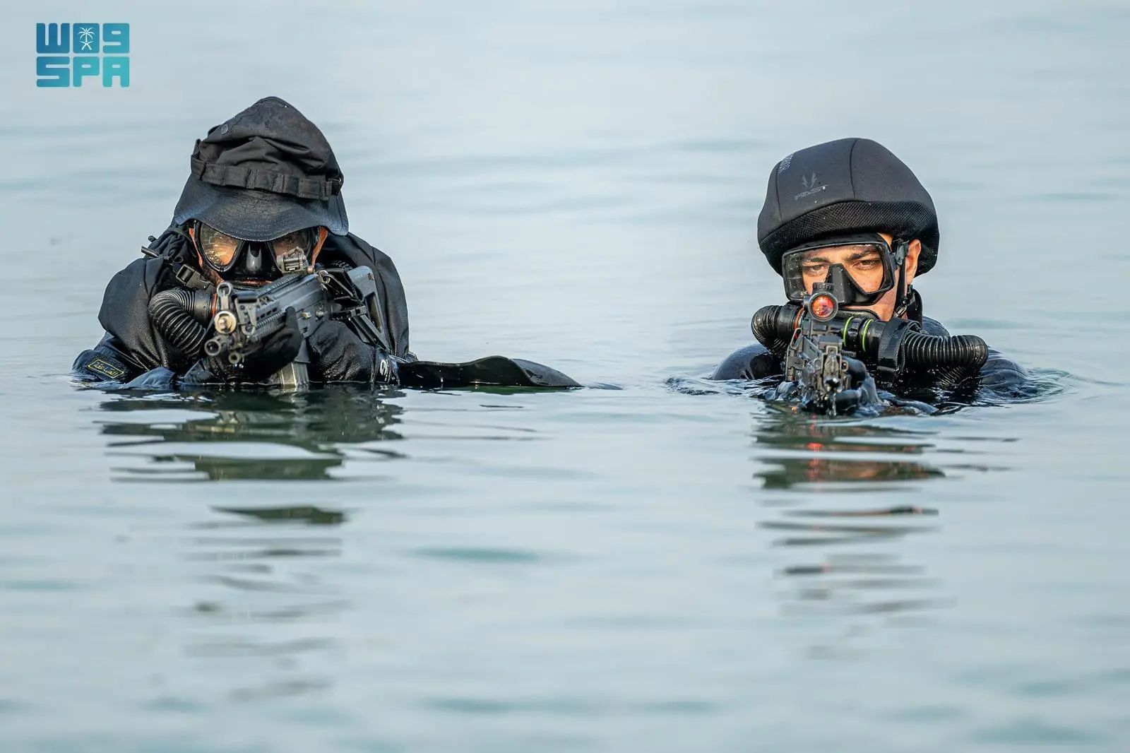 التمرين البحري “الموج الأحمر 8” يواصل مناوراته في جدة بمشاركة عربية ودولية