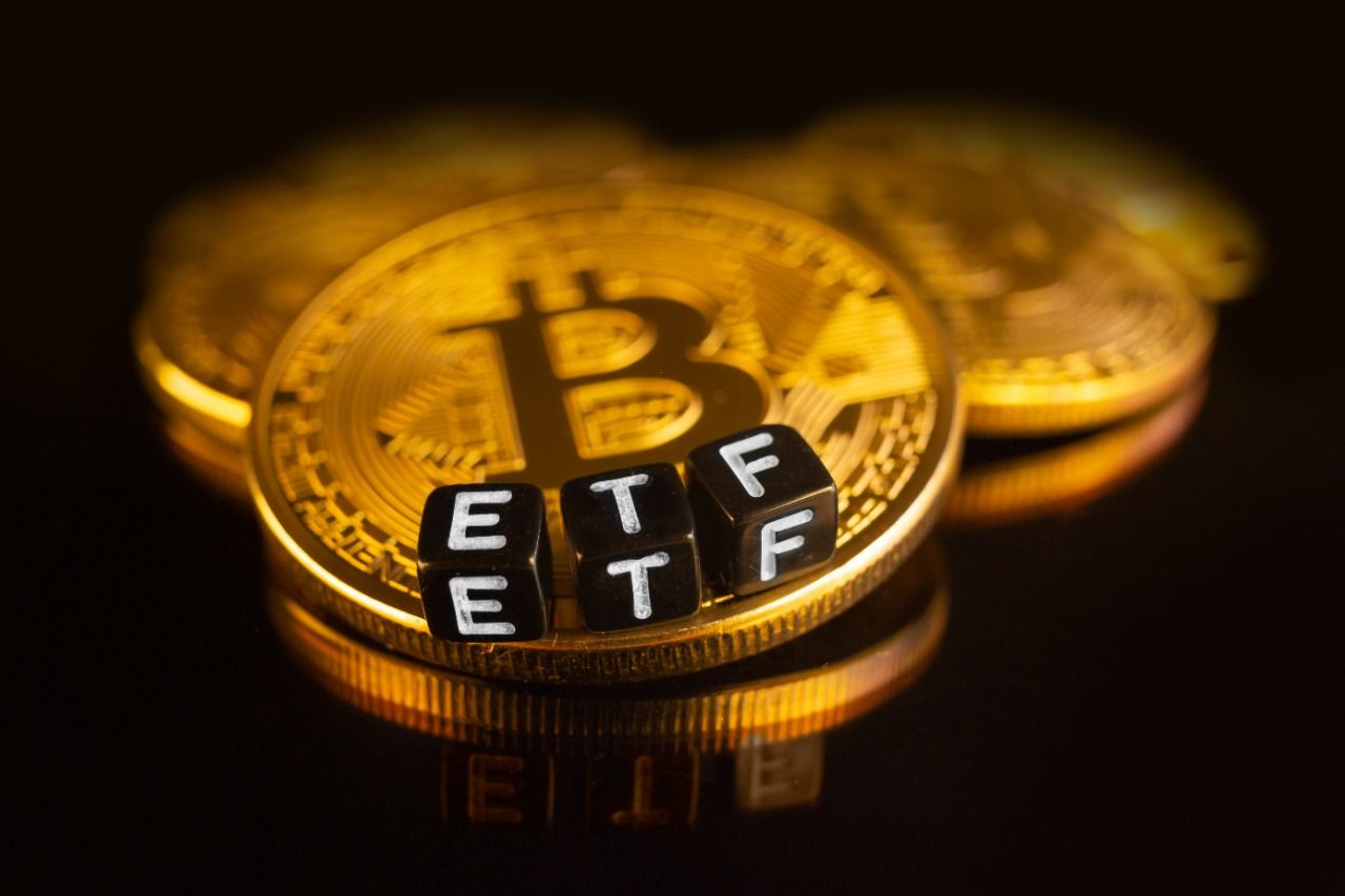 صناديق البيتكوين المتداولة (ETF) تحقق أفضل أداء يومي منذ شهر