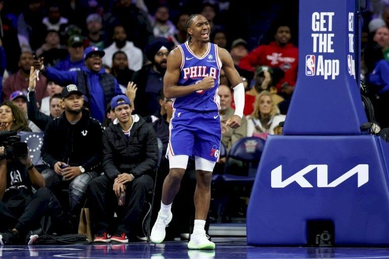 أن بي ايه: سفنتي سيكسرز يهزم سلتيكس بسلة قاتلة وثاندر يواصل بدايته التاريخية