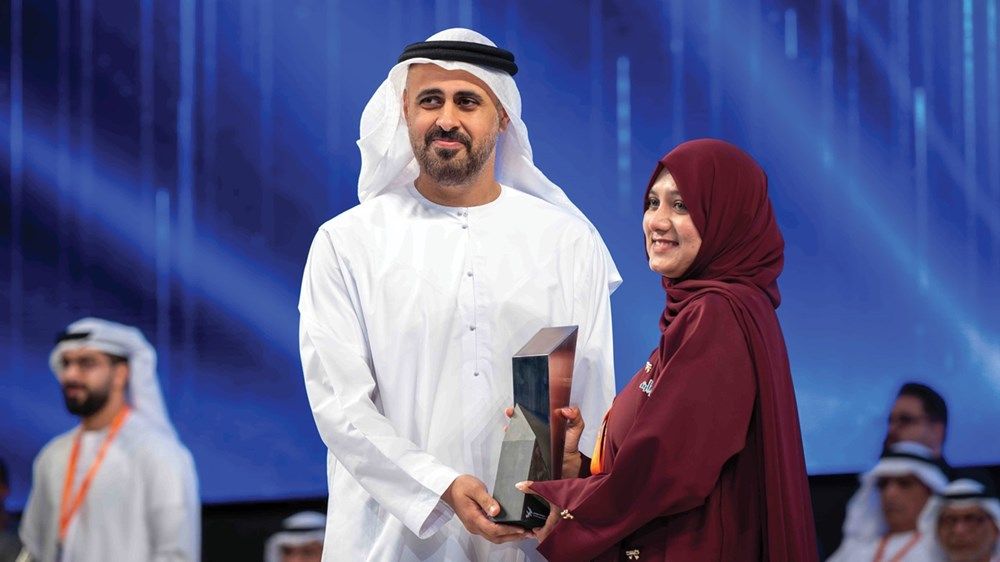 برعاية منصور بن زايد.. ذياب بن محمد بن زايد يكرّم الفائزين في الدورة الثالثة من جائزة الإمارات للريادة في سوق العمل