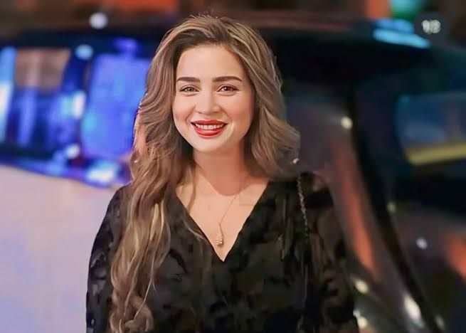 الكل فرحان بيها.. صور تكشف جمال مي عز الدين وأناقتها