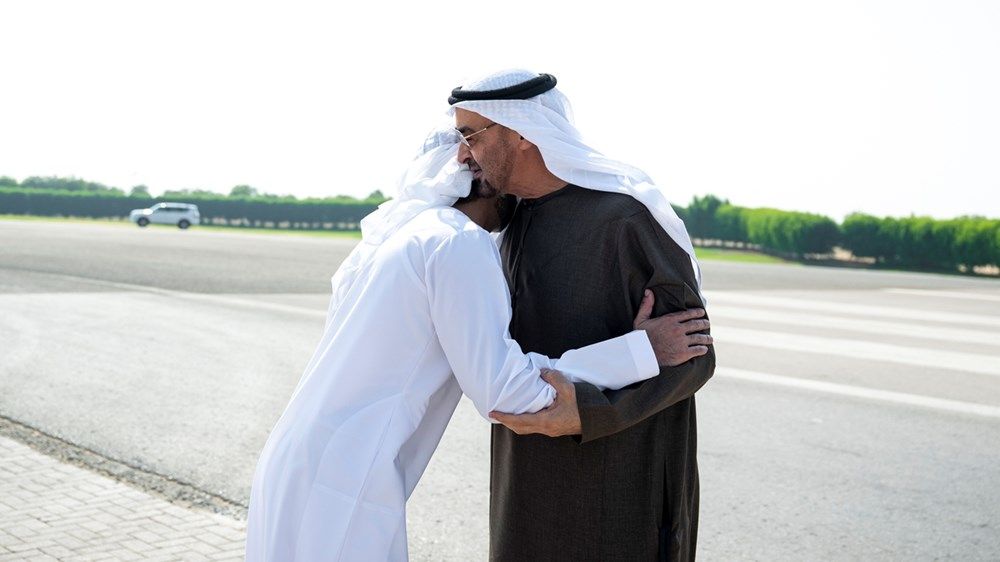 رئيس الدولة يلتقي محمد بن راشد