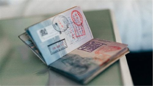 السعودية: وقف اصدار تأشيرة الخروج والعودة للجالية المصرية ومصادر تكشف حقيقة وتفاصيل القرار