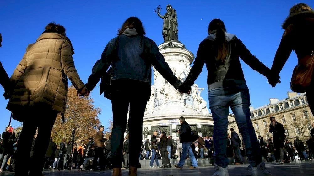 في الذكرى العاشرة لهجوم الباتكلان، كيف تتعامل فرنسا مع الخطر "الجهادي"؟