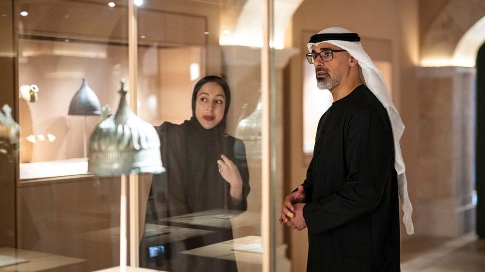 خالد بن محمد بن زايد يزور مدرسة «أبوظبي للفنون الفروسية الأميرية» في جزيرة الجبيل