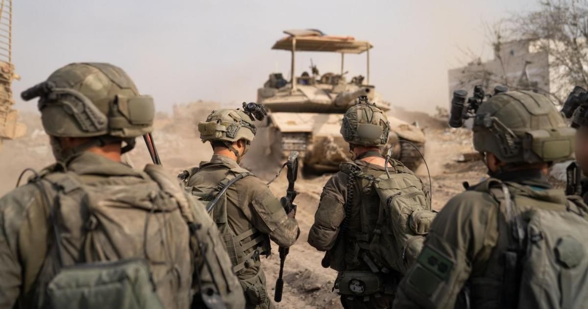 صورة: تقرير استخباراتي جديد يفتح ملف “الدروع البشرية” مجددًا في الحرب على غزة