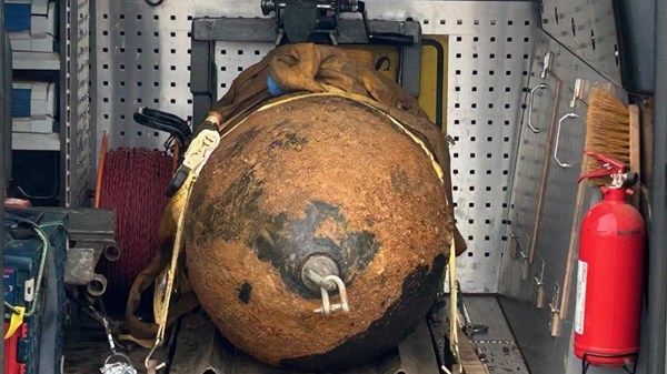 إبطال مفعول قنبلة من الحرب العالمية الثانية في نورمبرج