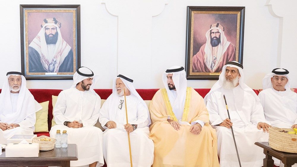 خليفة بن طحنون يحضر أفراح المهيري والظاهري