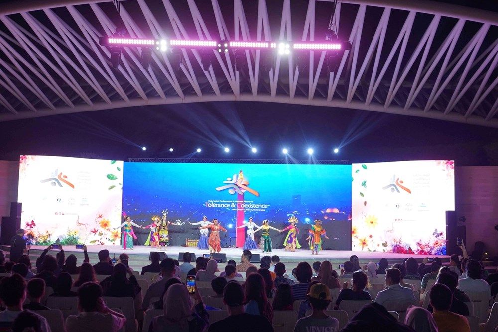 فعاليات وعروض المهرجان الوطني للتسامح تستقطب اهتمام الجمهور