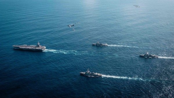 حاملة طائرات أميركية تصل إلى البحر الكاريبي