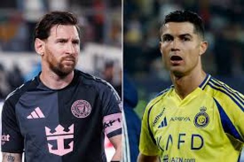 ميسي يريد العودة ورونالدو سعودي!