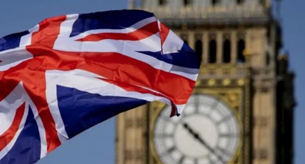 بريطانيا تخطط لحظر التأشيرات على 3 دول