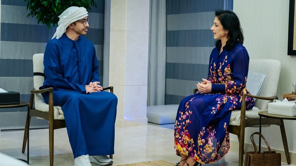 عبدالله بن زايد يستقبل وزيرة الاقتصاد والطاقة الألمانية