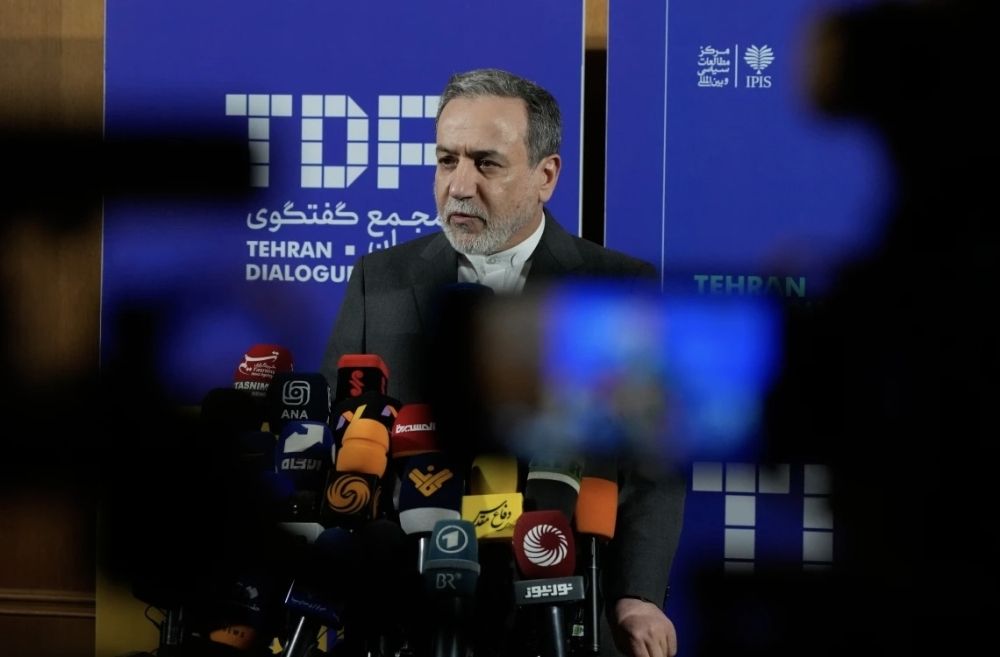 طهران: توقف التخصيب لا يلغي الحق النووي