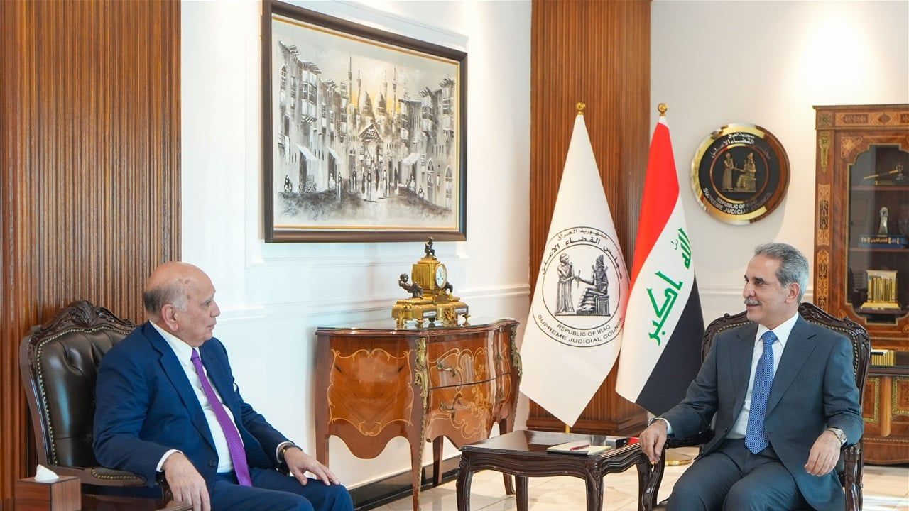 رئيس القضاء ووزير الخارجية يشددان على الإسراع بـ"تنفيذ نتائج الانتخابات"