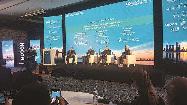 «قمة أبوظبي للبنية التحتية» تستعرض مشاريع بـ55 مليار دولار