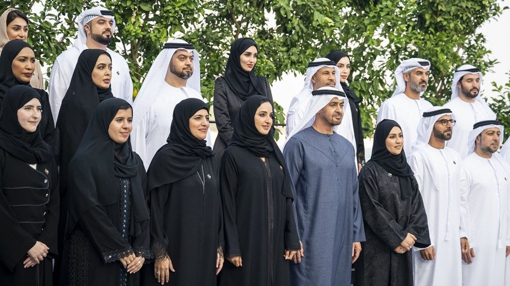 رئيس الدولة يستقبل منتسبي «برنامج قيادات حكومة الإمارات 2025»