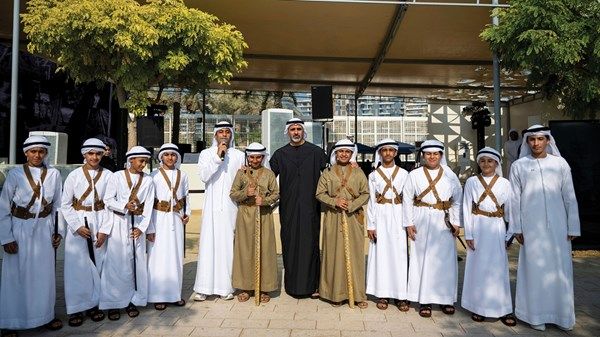 خالد بن محمد بن زايد يزور المعرض الفني الطلابي «وطني إبداعي» في متحف اللوفر أبوظبي