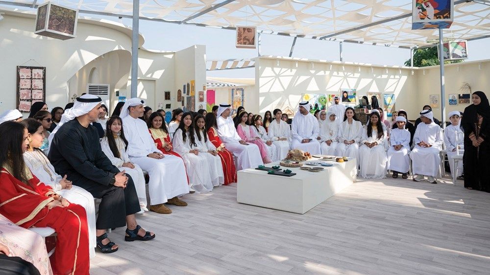 خالد بن محمد بن زايد يزور المعرض الفني الطلابي «وطني إبداعي» في متحف اللوفر أبوظبي