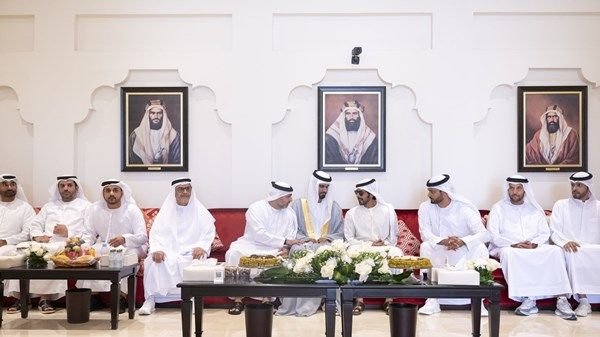 خليفة بن طحنون بن محمد يحضر حفل استقبال بمناسبة زفاف خليفة حميد السعدي