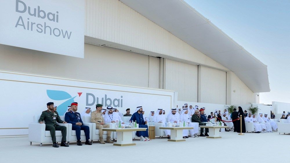 خلال زيارة سموه لمعرض دبي للطيران 2025.. محمد بن راشد يؤكد دور الإمارات في صياغة مستقبل الطيران والفضاء