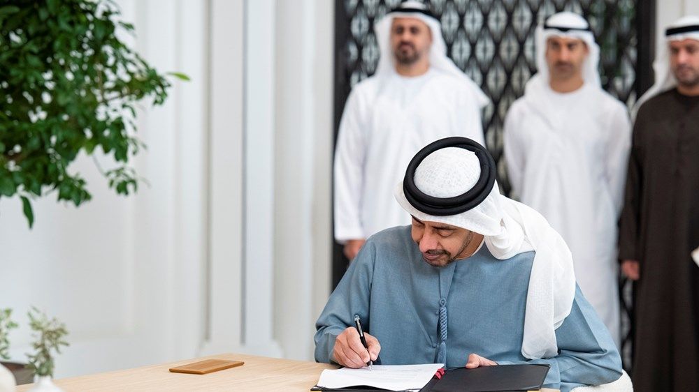 رئيس الدولة يبحث مع رئيس وزراء كندا علاقات التعاون ويشهد توقيع اتفاقية تشجيع الاستثمارات بين البلدين