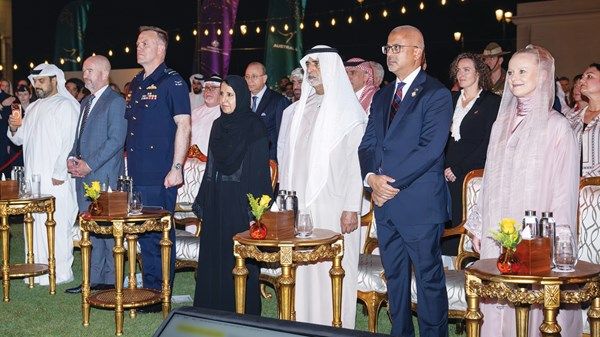 نهيان بن مبارك يحضر حفل السفارة الأسترالية بمناسبة اليوم الوطني