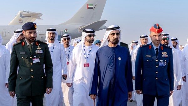 خلال زيارة سموه لمعرض دبي للطيران 2025.. محمد بن راشد يؤكد دور الإمارات في صياغة مستقبل الطيران والفضاء
