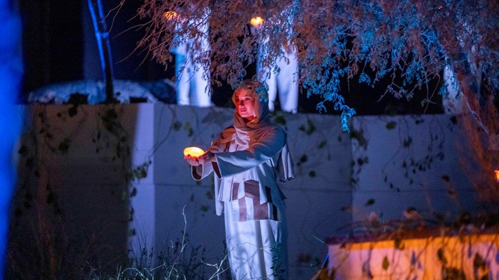 خالد بن محمد بن زايد يشهد حفل الافتتاح الرسمي لمتحف التاريخ الطبيعي في أبوظبي