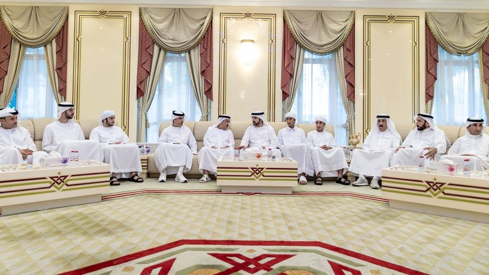 حمدان بن محمد يقدّم واجب العزاء في وفاة أسامة الشعفار