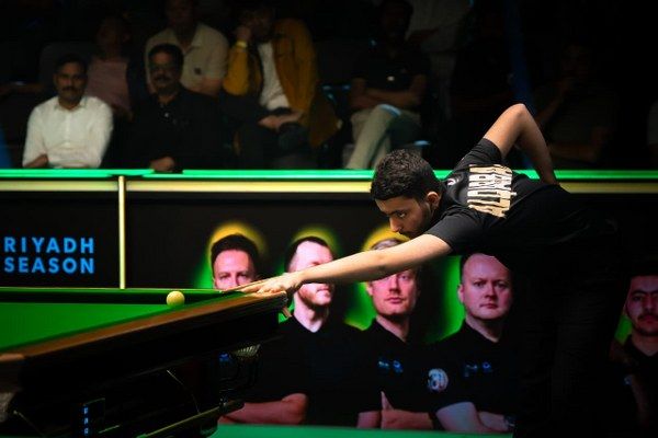 انطلاق بطولة موسم الرياض للسنوكر ٢٠٢٥ بحضور جماهيري كبير ومنافسات عالية المستوى