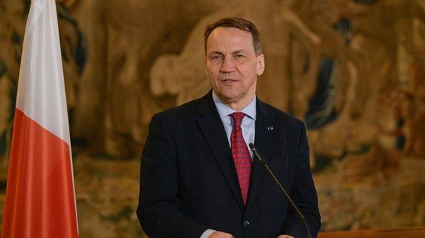 بولندا تعارض خطة سلام أميركية بشأن أوكرانيا