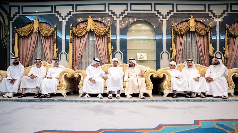 محمد بن راشد يقدّم واجب العزاء في وفاة أسامة الشعفار