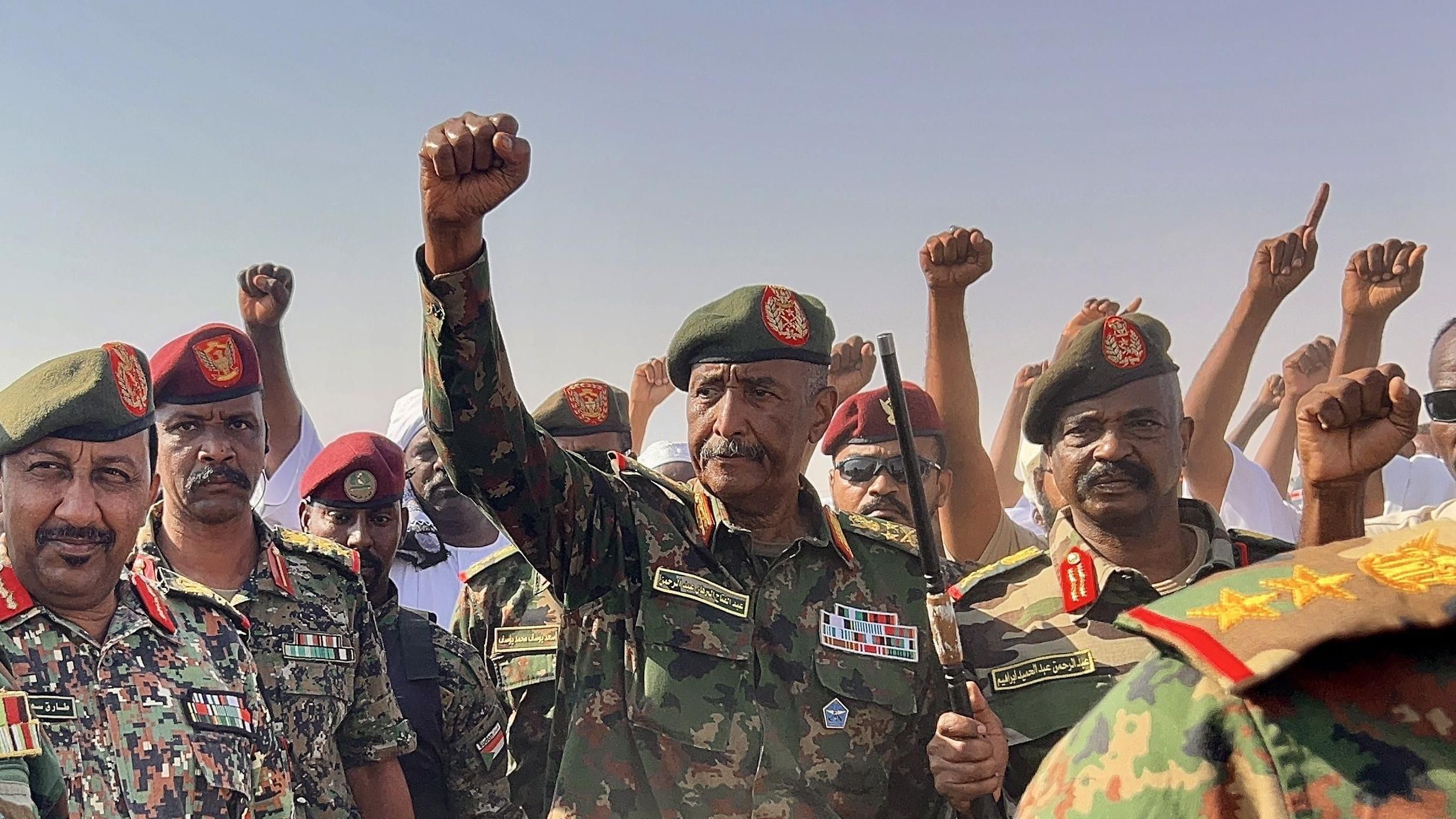 هل يُسهم تدخل الرئيس الأميركي في الأزمة السودانية بوضع نهاية لها؟