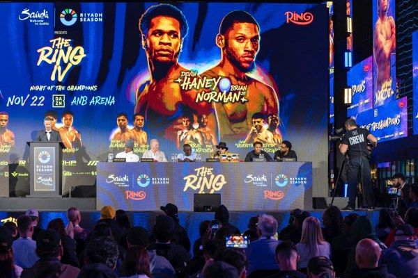 تصاعد وتيرة الحماس بتصريحات نارية في المؤتمر الصحفي لـ “The Ring IV” قبل المواجهات الحاسمة السبت المقبل