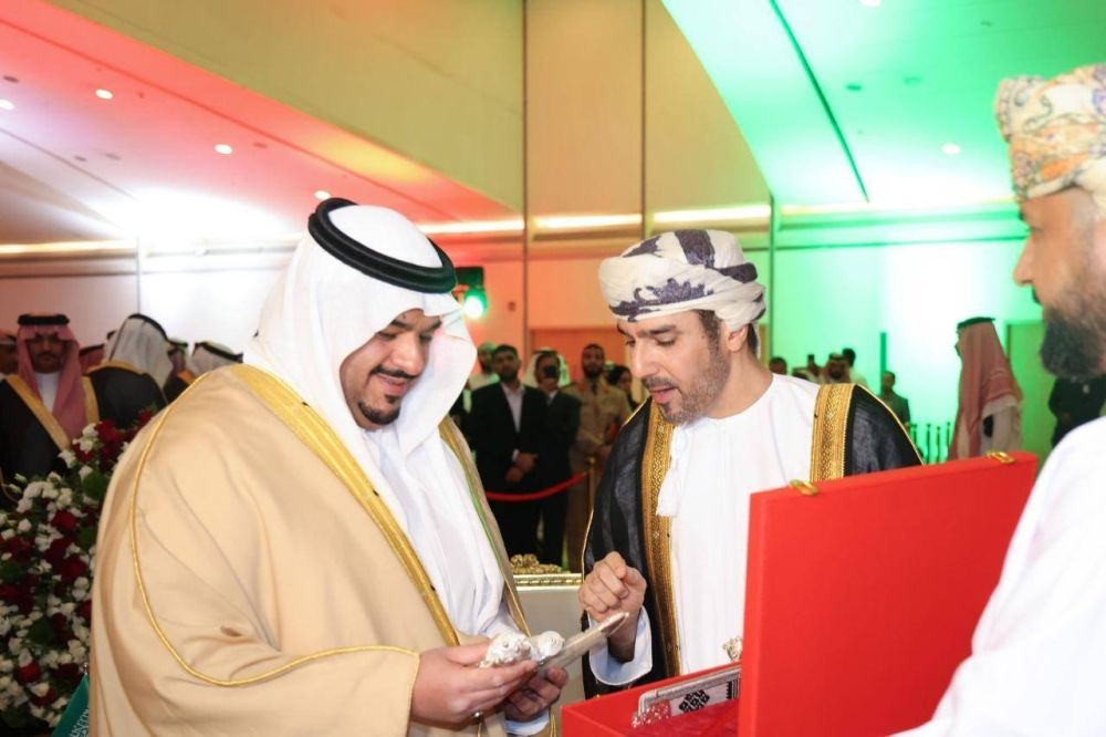 نائب أمير الرياض يرعى احتفال السفارة العمانية بيومها الوطني