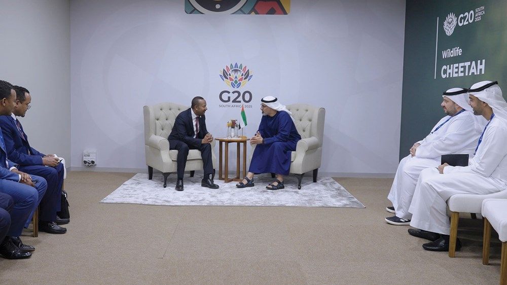 ولي عهد أبوظبي يبحث مع رئيس وزراء إثيوبيا تعزيز التعاون الثنائي على هامش قمة مجموعة العشرين