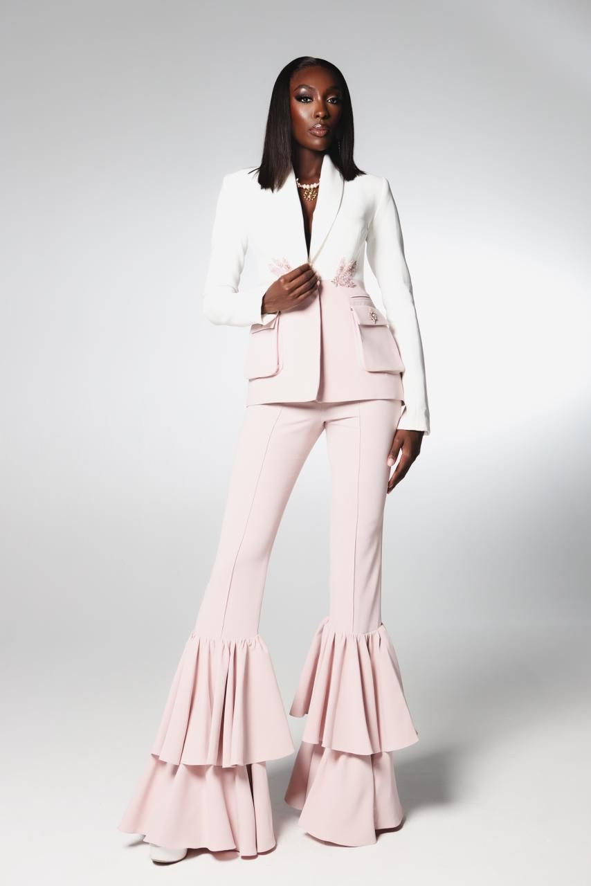 بالصور- دار Khaled and Marwan ترافق أوليفيا ياسي وجاكي براكامونتس في إطلالات عالمية متألّقة