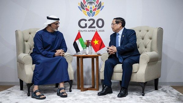 ولي عهد أبوظبي يبحث تعزيز التعاون الثنائي مع رئيس وزراء فيتنام على هامش أعمال قمة مجموعة العشرين