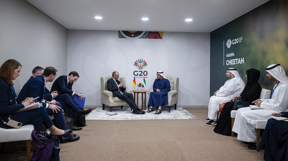 ولي عهد أبوظبي يلتقي المستشار الألماني على هامش أعمال قمة مجموعة العشرين