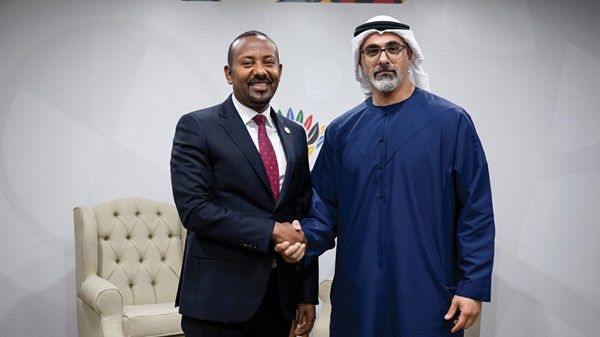 ولي عهد أبوظبي يبحث مع رئيس وزراء إثيوبيا تعزيز التعاون الثنائي على هامش قمة مجموعة العشرين