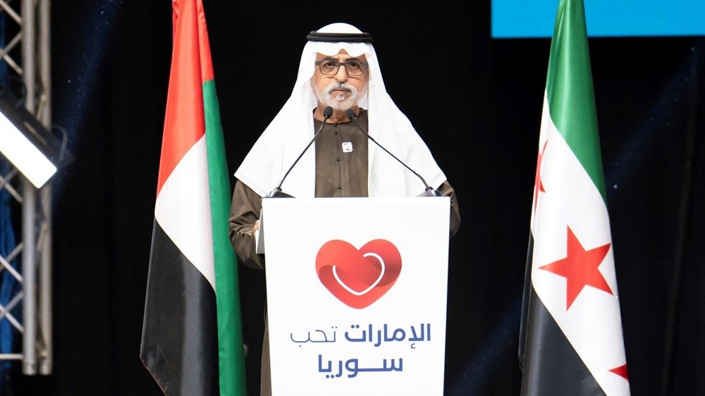 نهيان بن مبارك يشارك أبناء الجالية السورية الاحتفال بموروثهم الثقافي والحضاري