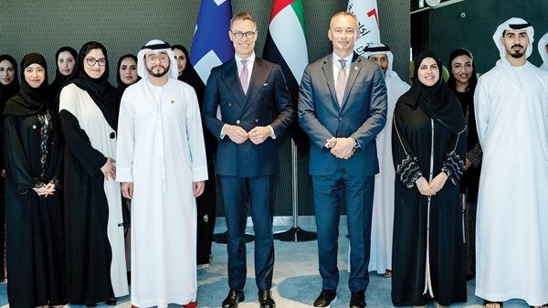 «أنور قرقاش الدبلوماسية» تستضيف رئيس جمهورية فنلندا