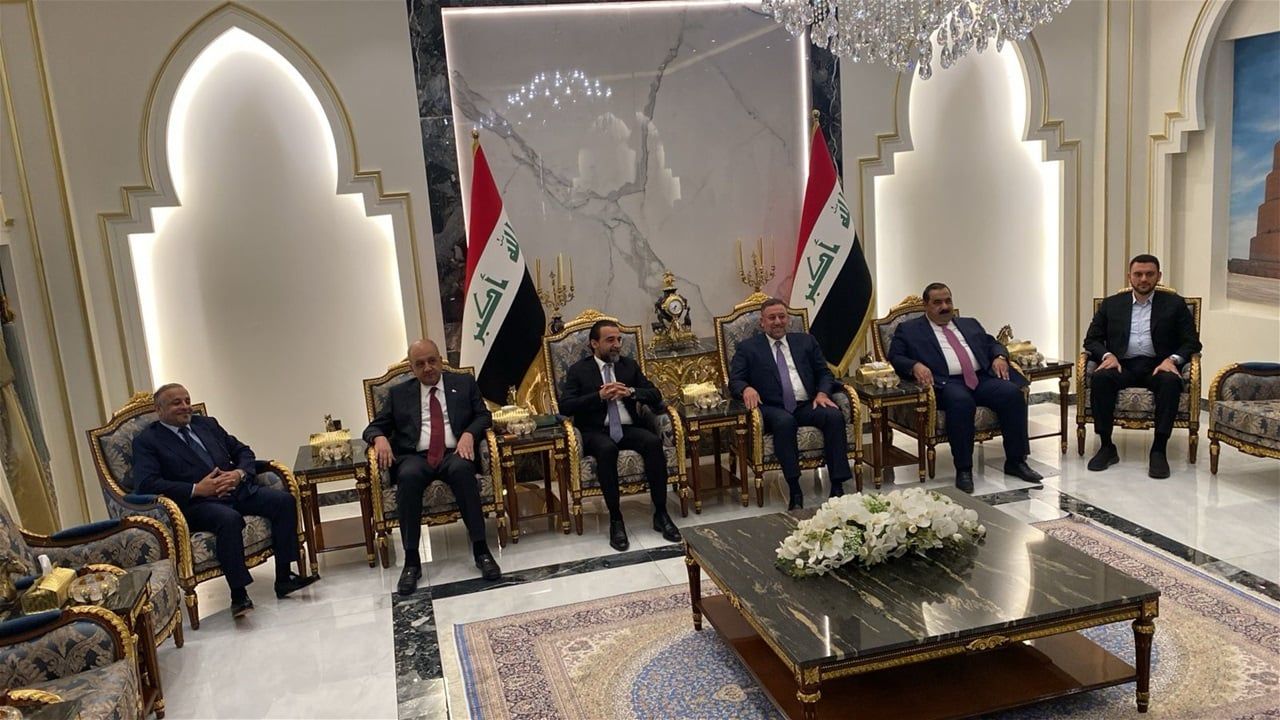 الحلبوسي والسامرائي أبرز الحاضرين.. صور من اجتماع القوى السنية