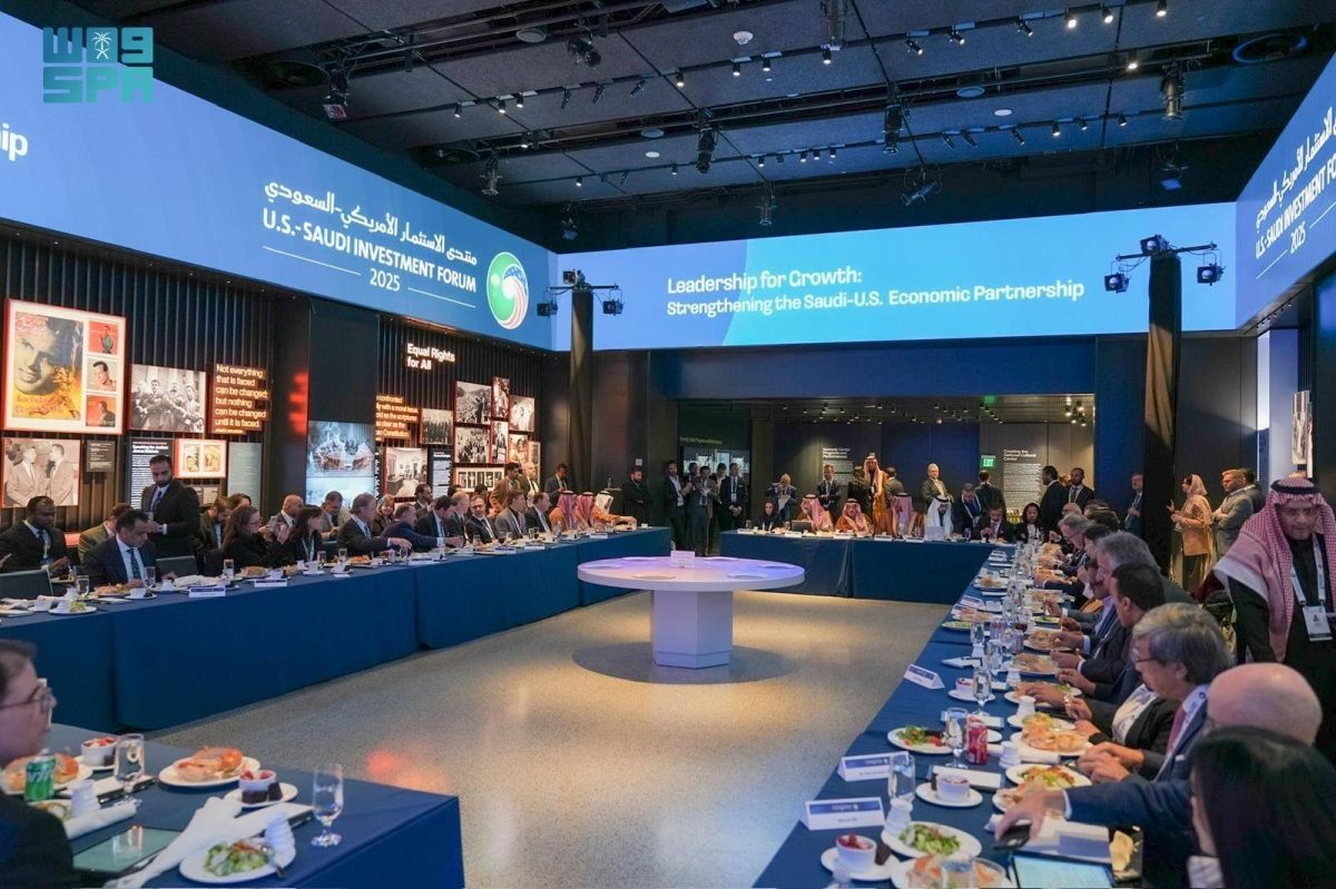 الخريف يدعو الشركات الأمريكية للاستثمار في صناعات الأدوية واللقاحات والأجهزة الطبية بالمملكة