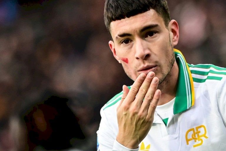 بطولة إيطاليا: روما وحيدا في الصدارة بانتظار ديربي ميلانو