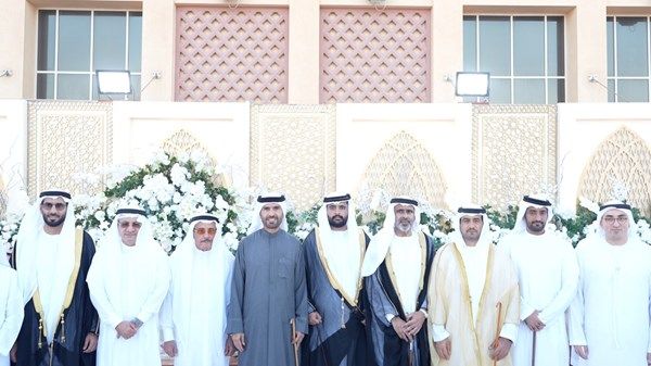 عدد من الشيوخ يحضرون أفراح القاسمي والفلاسي  برأس الخيمة