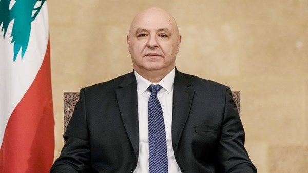 الرئيس اللبناني يدعو المجتمع الدولي لوقف هجمات إسرائيل