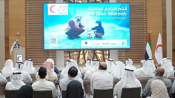 بتوجيهات حمدان بن زايد.. «الهلال الأحمر» يدشّن حملة المساعدات الشتوية لدعم 1.8 مليون شخص في 24 دولة